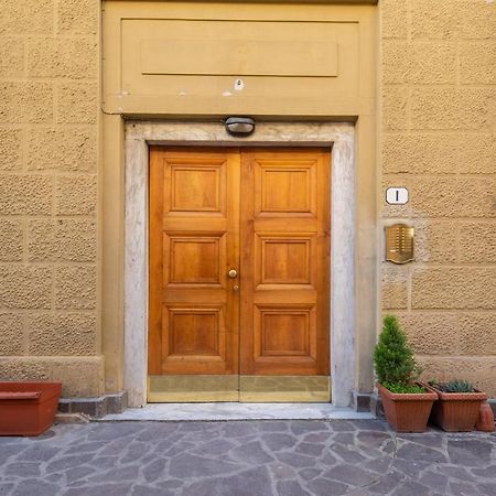 Central Station Apartment By Mmega Florenz Exterior foto